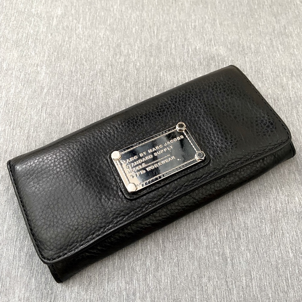 Marc by Marc Jacobs Continental Wallet in Black